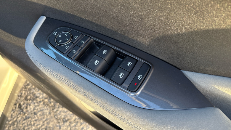 BYD Dolphin Surf 115kW Comfort 43kWh 5dr Auto Electric Hatchback